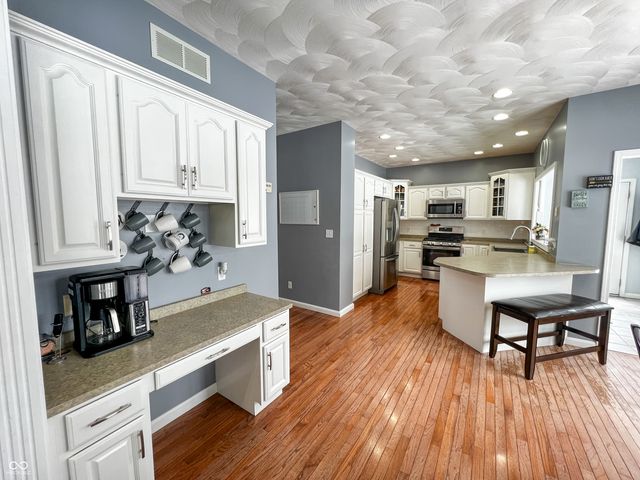 23048 Pocket Road, Batesville, IN 47006