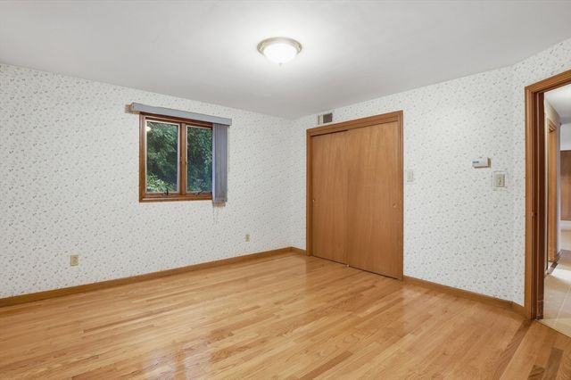 52 Thornton Road, Worcester, MA 01606