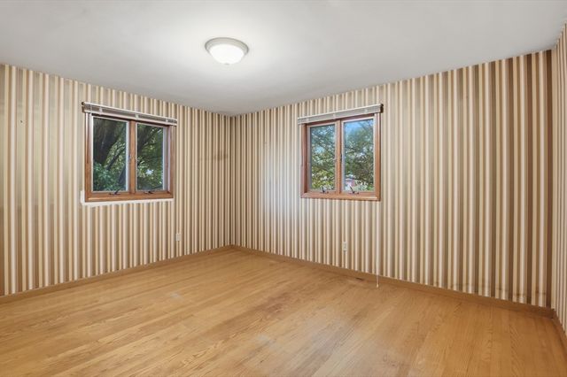 52 Thornton Road, Worcester, MA 01606