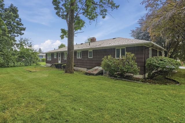 52 Thornton Road, Worcester, MA 01606