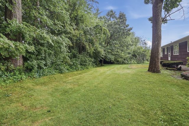 52 Thornton Road, Worcester, MA 01606