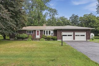 52 Thornton Road, Worcester, MA 01606