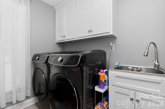 110 E Sunset Drive, Locust, NC 28097