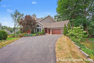 46 Counts Cove Court, Holland, MI 49424