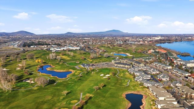 101 George Washington Way, Richland, WA 99352