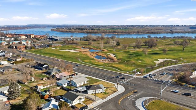 101 George Washington Way, Richland, WA 99352