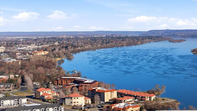 101 George Washington Way, Richland, WA 99352