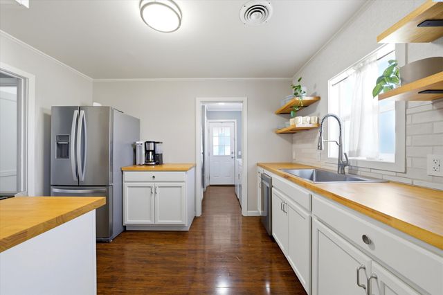 101 George Washington Way, Richland, WA 99352