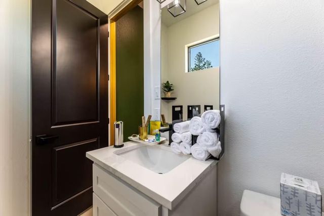 51 Road 6613, Dayton, TX 77535