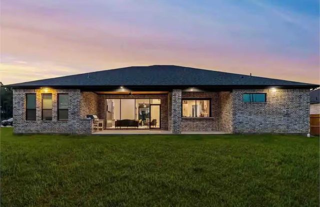 51 Road 6613, Dayton, TX 77535