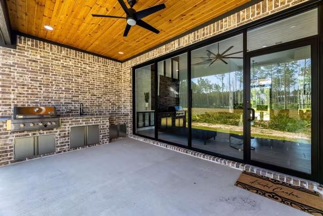 51 Road 6613, Dayton, TX 77535