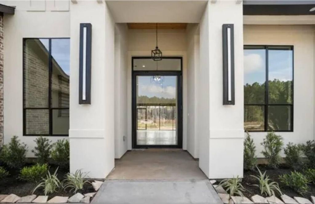 51 Road 6613, Dayton, TX 77535