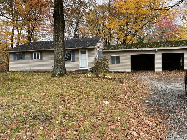 381 Pleasant St, Leicester, MA 01524