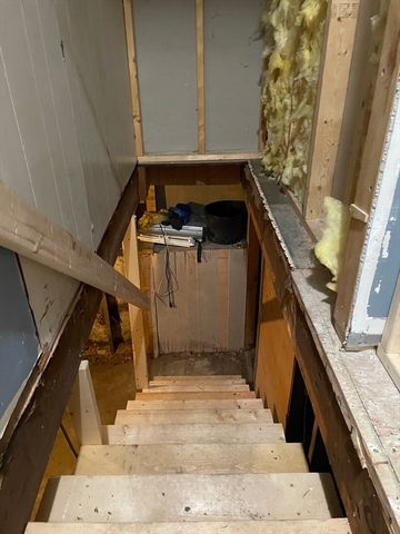 381 Pleasant St, Leicester, MA 01524