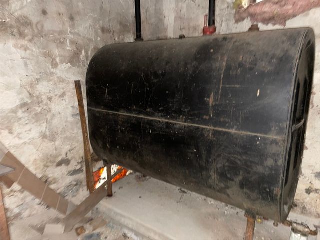 381 Pleasant St, Leicester, MA 01524