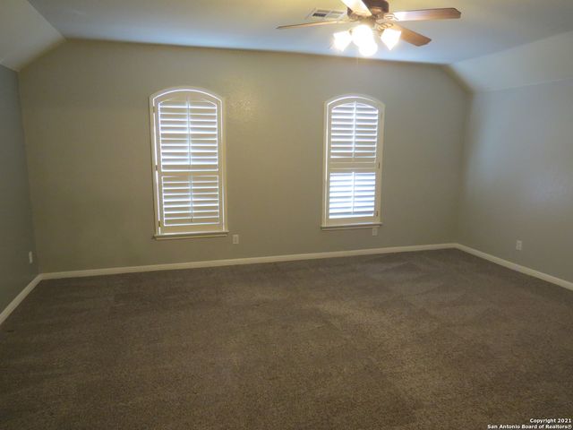 519 GINSBERG DR, Schertz, TX 78154