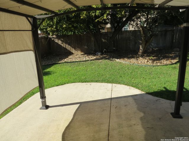 519 GINSBERG DR, Schertz, TX 78154
