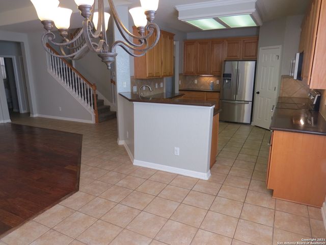 519 GINSBERG DR, Schertz, TX 78154