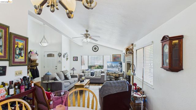 11858 Campo Seco Rd., Sonora, CA 95370