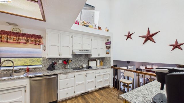 11858 Campo Seco Rd., Sonora, CA 95370