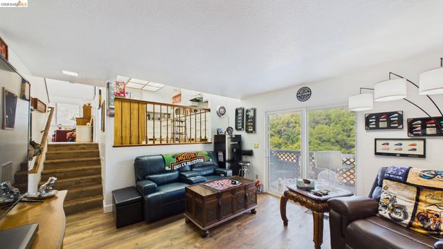 11858 Campo Seco Rd., Sonora, CA 95370