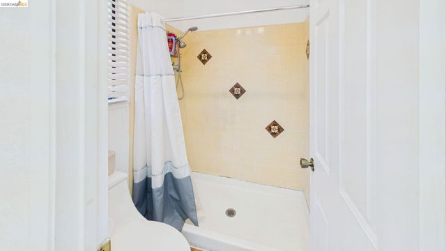 11858 Campo Seco Rd., Sonora, CA 95370