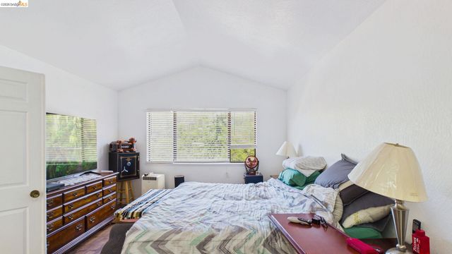 11858 Campo Seco Rd., Sonora, CA 95370