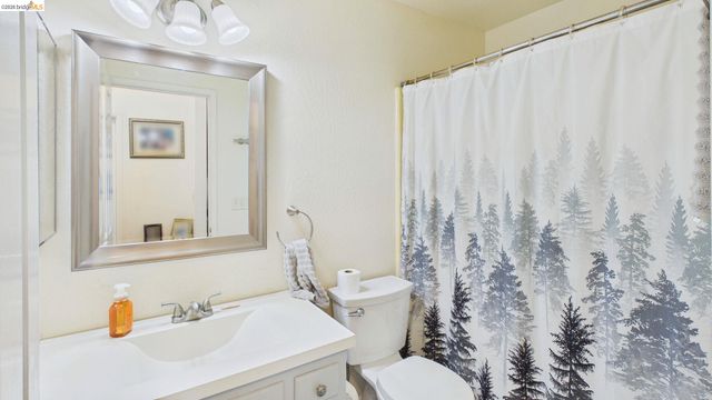 11858 Campo Seco Rd., Sonora, CA 95370