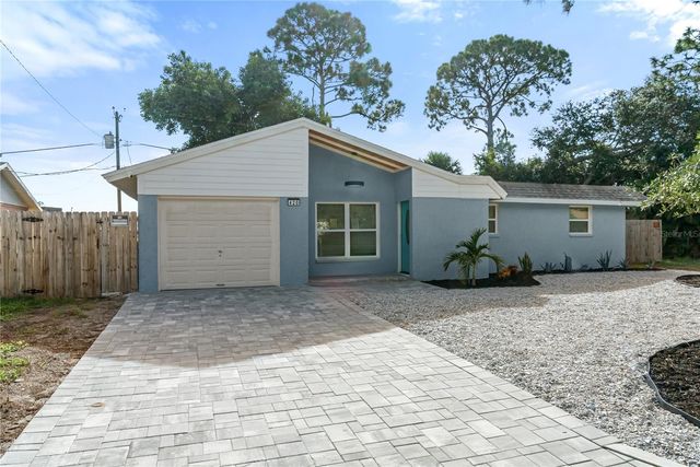 420 MELODY CIRCLE, Sarasota, FL 34237