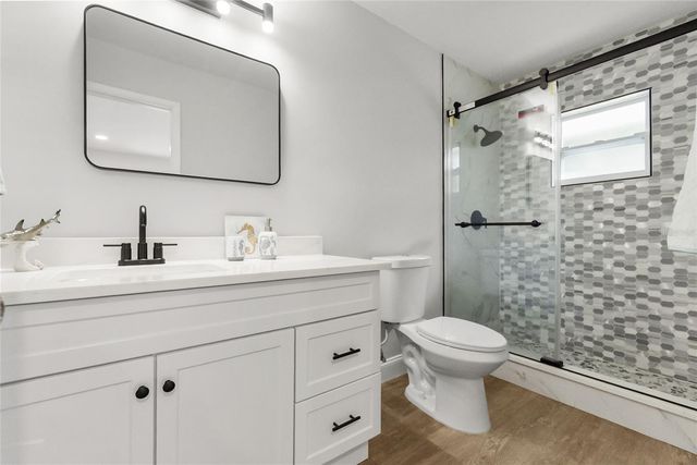 420 MELODY CIRCLE, Sarasota, FL 34237