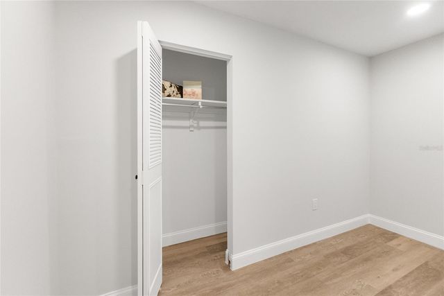 420 MELODY CIRCLE, Sarasota, FL 34237