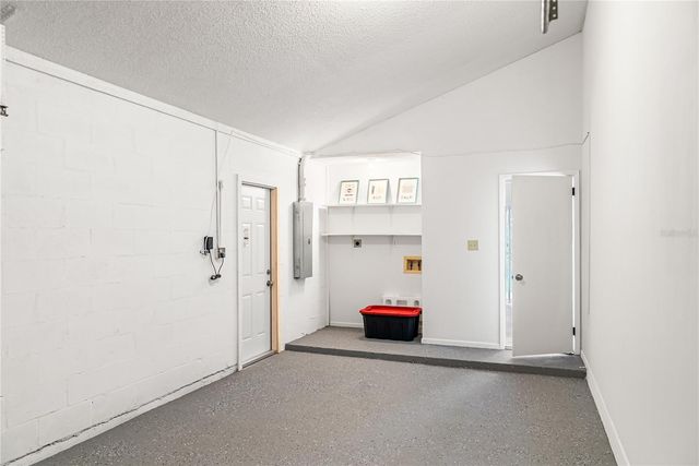 420 MELODY CIRCLE, Sarasota, FL 34237