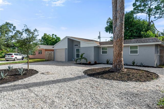 420 MELODY CIRCLE, Sarasota, FL 34237