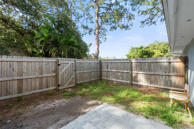 420 MELODY CIRCLE, Sarasota, FL 34237