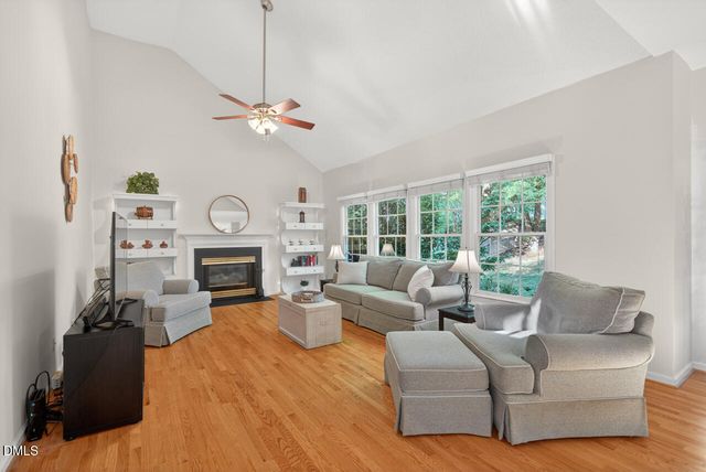 115 Lonebrook Drive, Chapel Hill, NC 27516