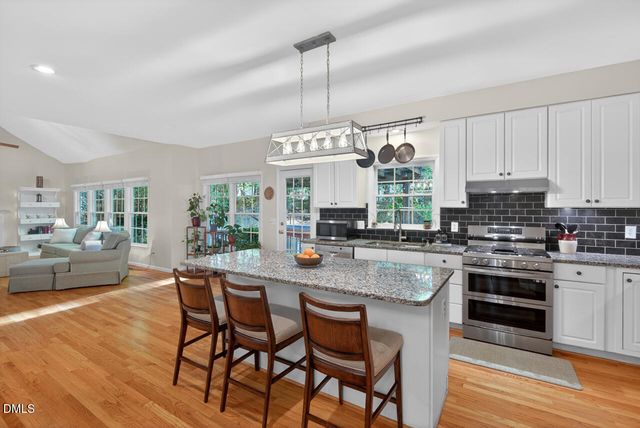 115 Lonebrook Drive, Chapel Hill, NC 27516
