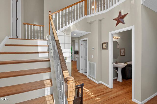 115 Lonebrook Drive, Chapel Hill, NC 27516