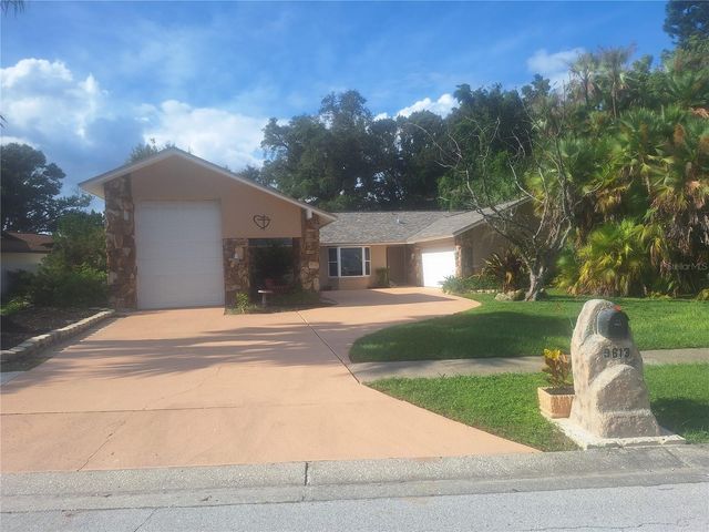 9613 LEEWARD AVENUE, Largo, FL 33773