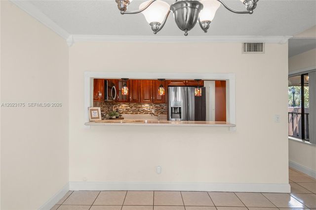 9367 SW 1st Street 808, Plantation, FL 33324