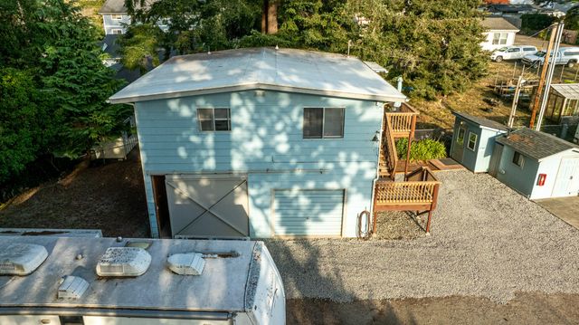 97799 Hanscam Lane, Brookings, OR 97415