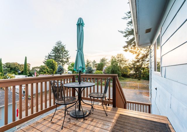 97799 Hanscam Lane, Brookings, OR 97415