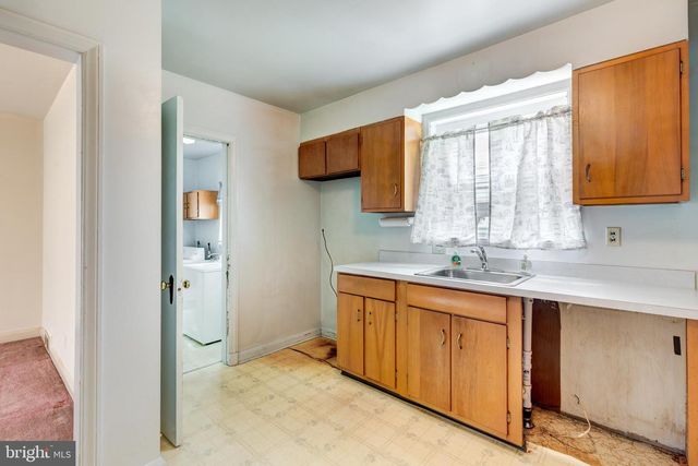 8407 LIBERTY RD, Baltimore, MD 21244