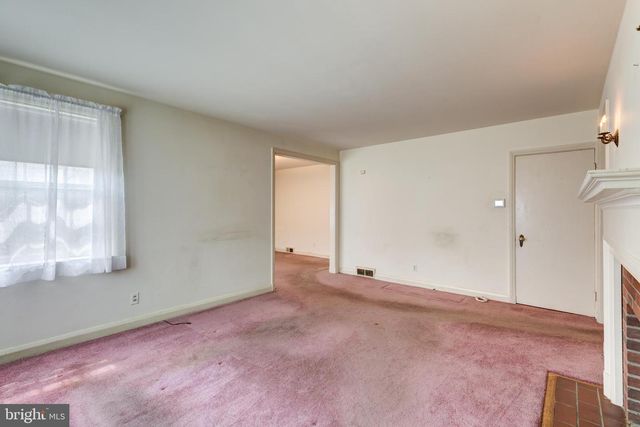 8407 LIBERTY RD, Baltimore, MD 21244