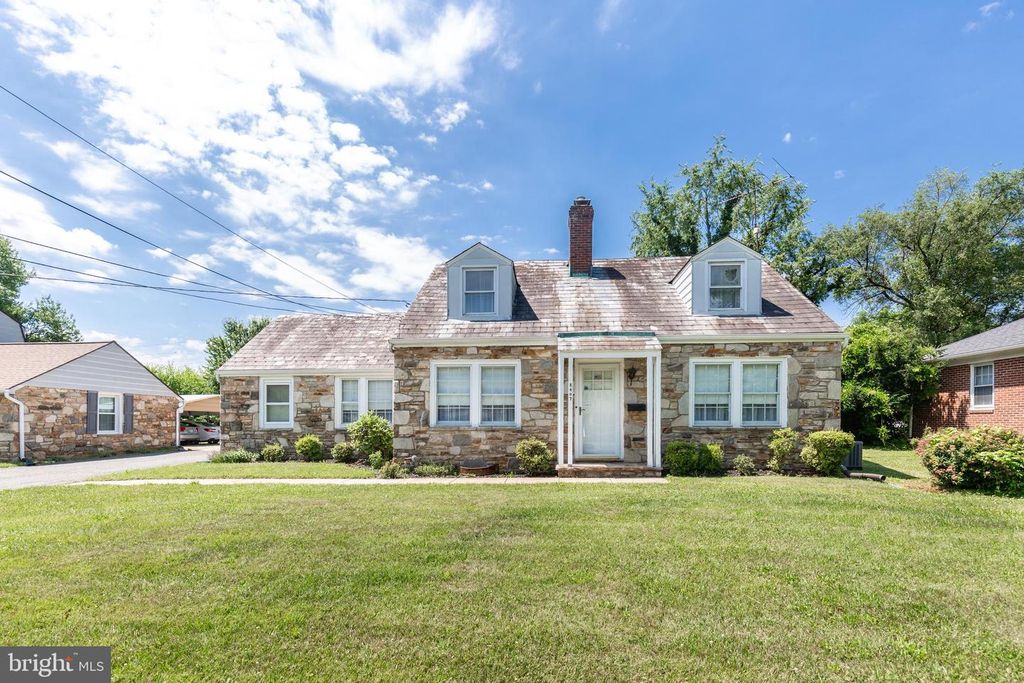 8407 LIBERTY RD, Baltimore, MD 21244