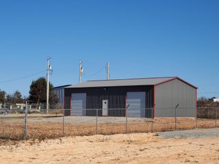 63831 E 282 Road, Grove, OK 74344