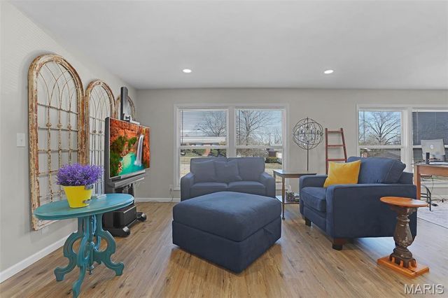 1233 Hudson Hills Drive, St Louis, MO 63135