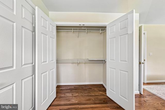 18328 SHARON RD, Triangle, VA 22172