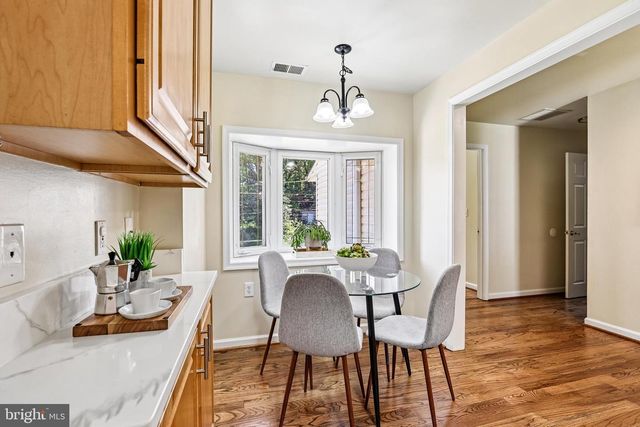 18328 SHARON RD, Triangle, VA 22172