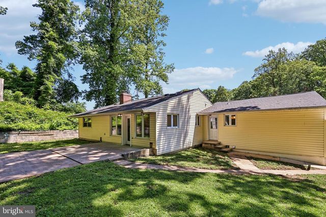 18328 SHARON RD, Triangle, VA 22172