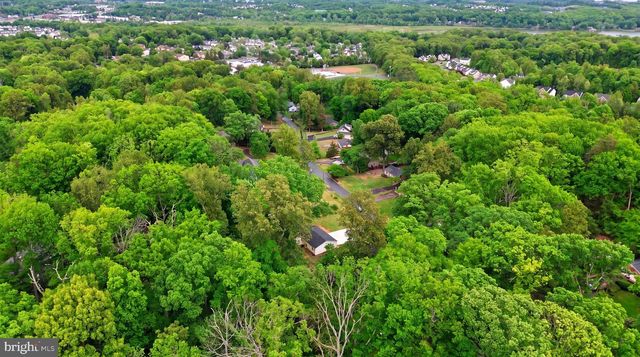18328 SHARON RD, Triangle, VA 22172